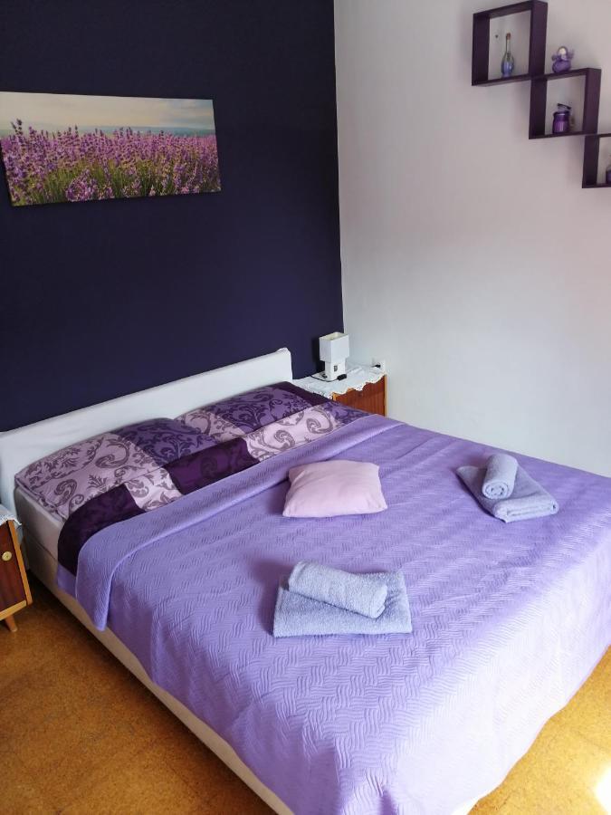 Apartmani Milka Pakoštane Eksteriør billede