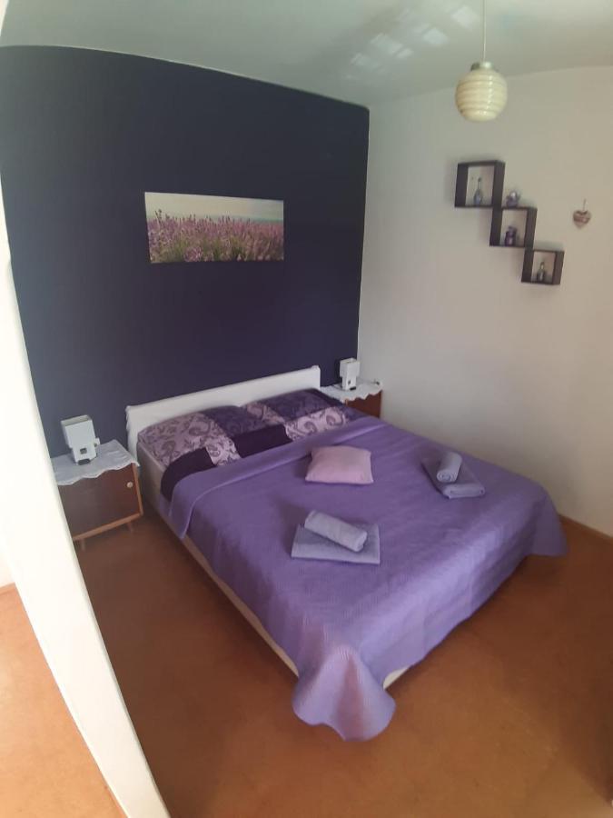 Apartmani Milka Pakoštane Eksteriør billede