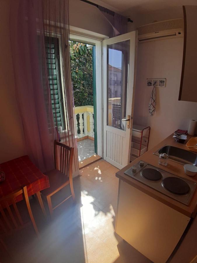 Apartmani Milka Pakoštane Eksteriør billede